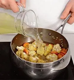 Ароматний суп з печених овочів з беконом та зеленою олією: покроковий рецепт із фото 4