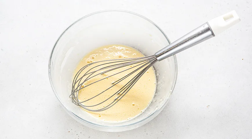 Торт "Жіночий примха": ніжний бісквіт, шовкова карамель та вершковий крем 1