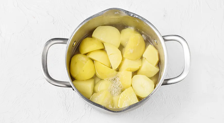 Ніжна Паска з картоплею: Покроковий рецепт неймовірної випічки 3