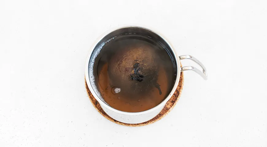 Яйця, фаршировані буряком та оселедцем: ніжний смак та яскравий вигляд! 2