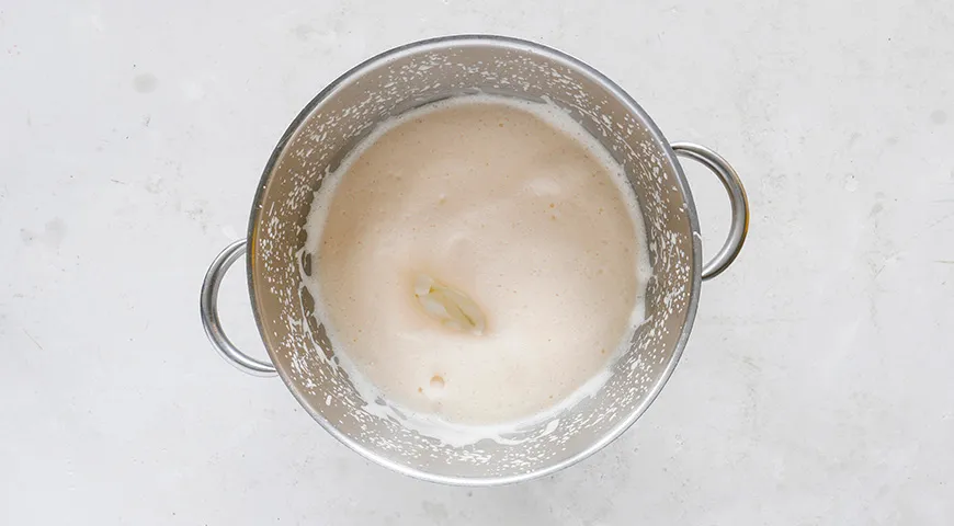 Пишні заварні млинці на сметані: ніжні, повітряні та надзвичайно смачні 1