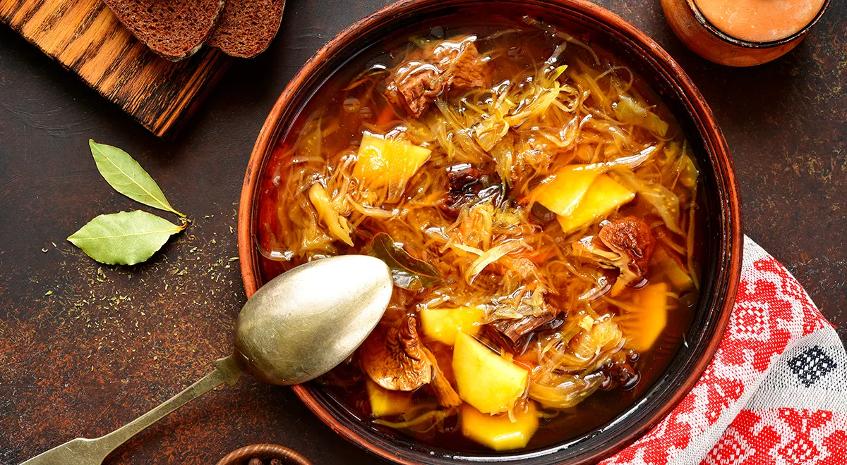 Пісні кислі щі з квашеної капусти: покроковий рецепт з фото 1