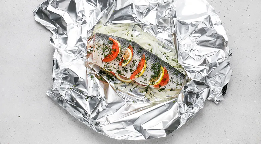 Ніжна риба, запечена у фользі: покроковий рецепт зі смаком моря 5