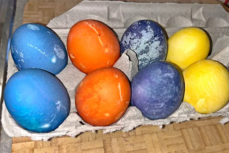 Затишна кухня: крашанки з натуральних барвників власноруч 7