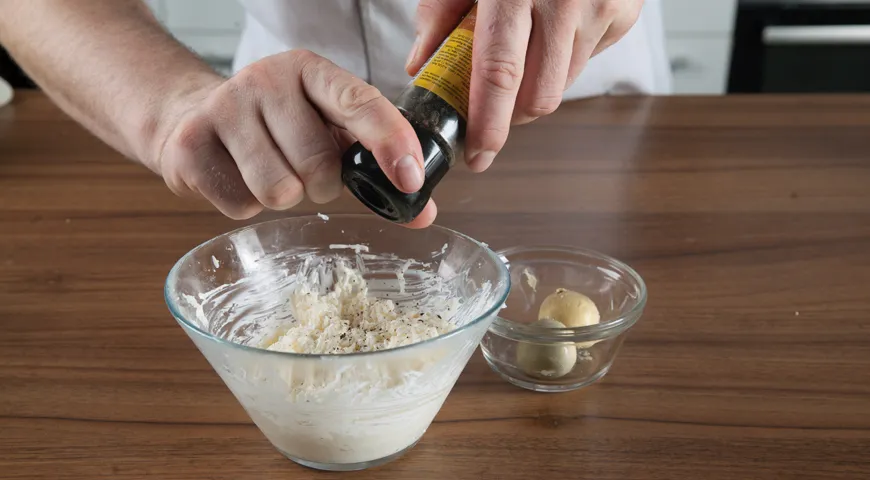 Ніжна оселедець під шубою з яйцем: покроковий рецепт із фото 5