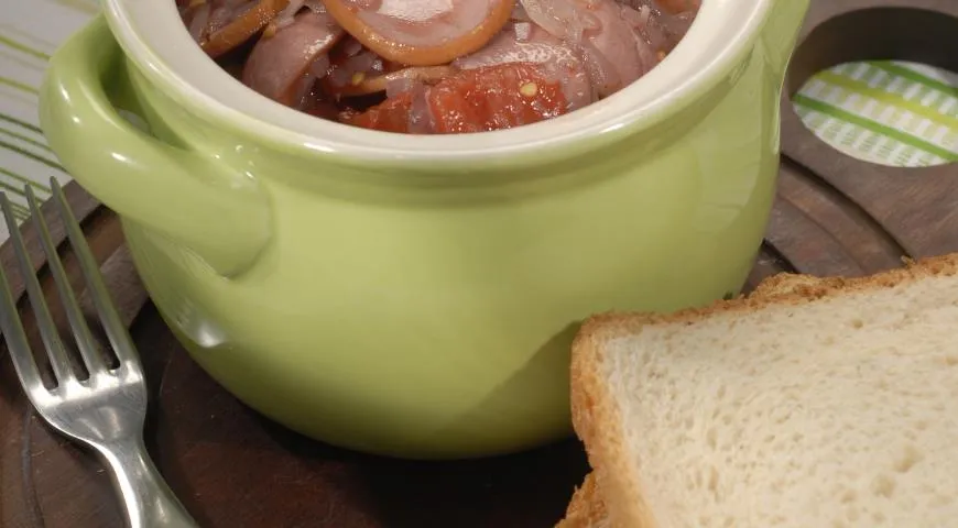 Свині сосиски в томатному соусі: покроковий рецепт із фото 1