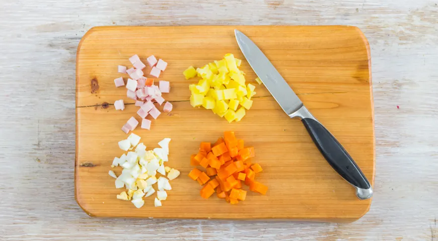 Класичний "Олів'є" по-радянськи: покроковий рецепт неймовірного салату з фото 3