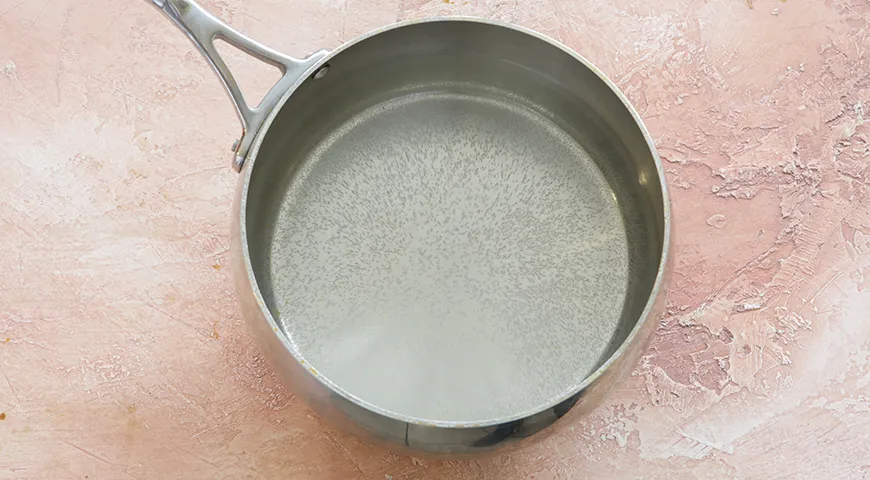 Домашній узвар із замороженої малини: смак літа за 89 ккал 2