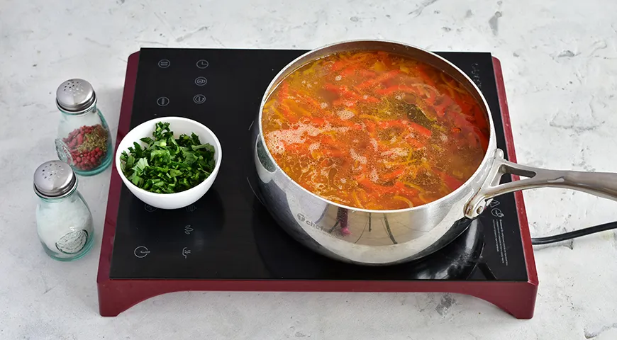 Курячий суп з гречкою: легкий та поживний рецепт з фото 5