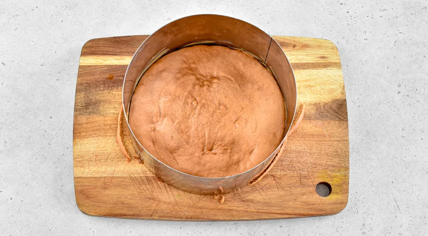 Торт "Карамельна дівчинка": неймовірно ніжний десерт з карамельною ноткою 6