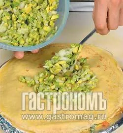 Начинка з риби: пікантний млинцевий торт для гурманів 6