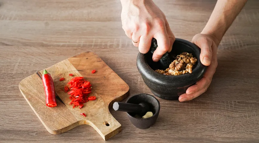 Лобио по-грузинськи: ситна та ароматна страва з квасолі, яка зігріє вас своїм смаком 4