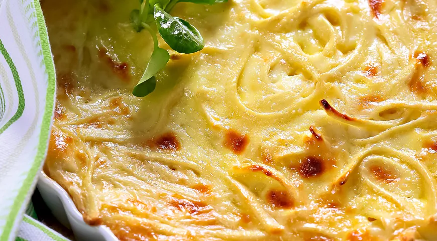 Запечена домашня локшина з сиром: ніжний рецепт з фото 1