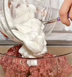 М'ясний рулет з перепелиними яйцями: покроковий рецепт із фото 2