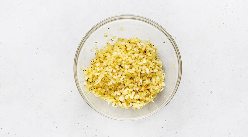 Пісні цибулеві котлети: покроковий рецепт з фото за 326 ккал 2