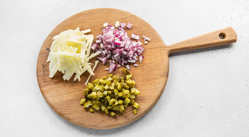 Легкий та освіжаючий салат з тунцем та горошком: рецепт для вашого обіду 3