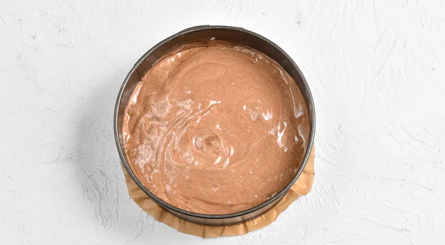 Ніжний молочний торт "Милка": покроковий рецепт із фото 4