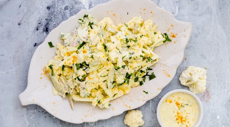 Ніжний салат з цвітної капусти та яєць: покроковий рецепт з фото 14