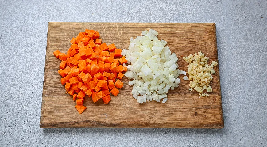 Ароматний морквяний крем-суп з кокосовим молоком та імбирем: ніжний рецепт для затишку 2