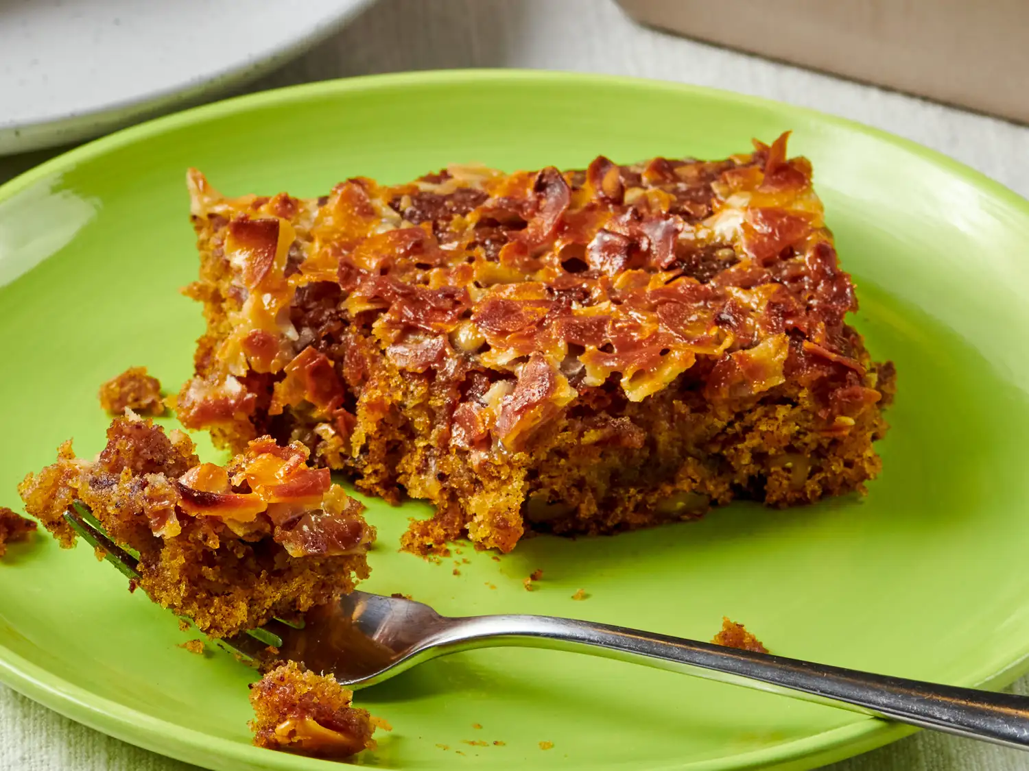 Лайфхак: як спекти королівський бісквіт, який захочеться повторити 1