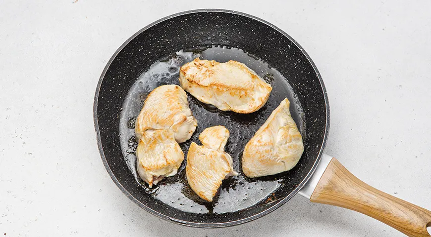 Салат "Жіночий каприз": ніжний смак та фото-рецепт з мінімумом калорій 1