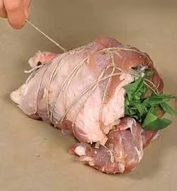 Ніжна свинина, запечена з ароматомними травами: покроковий рецепт із фото 5