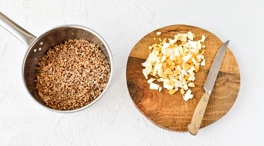 Неймовірний сирний пиріг "Наполеон" з кремовою начинкою: рецепт, що підкорить ваше серце 6