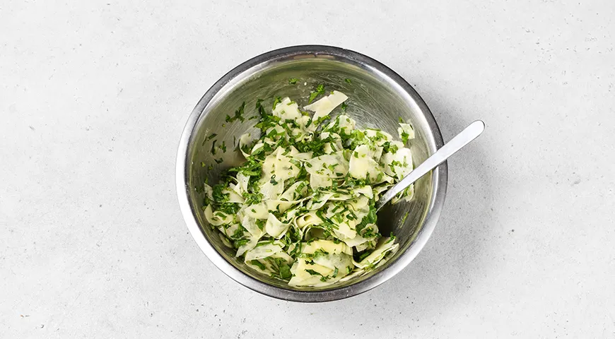 Картопляні плацинди: ніжні, ситні та неймовірно смачні – покроковий рецепт з фото 4