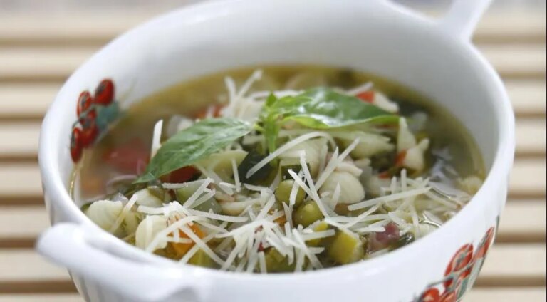 Легкий овочевий суп: покроковий рецепт із фото 21