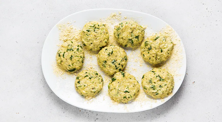 Пісні цибулеві котлети: покроковий рецепт з фото за 326 ккал 6