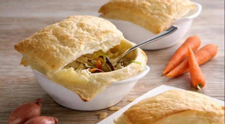 Пісні борщ зі свіжої капусти та грибів: смак осені у вашій тарілці 7