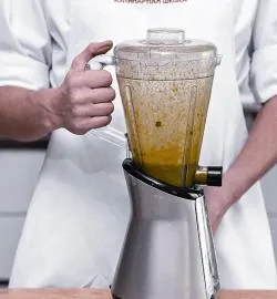 Ніжний салат у келиху: покроковий рецепт з фото 2