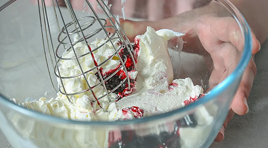 Бенто-торт «Для мами»: ніжний десерт з любов'ю, покроковий рецепт 5