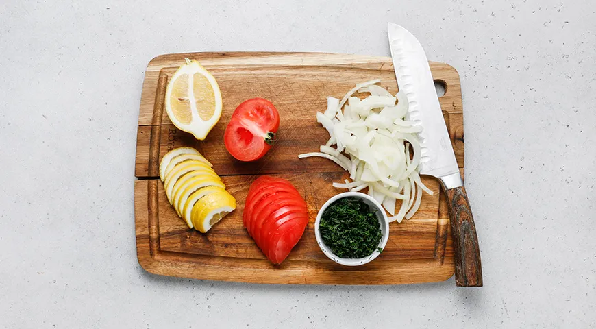 Ніжна риба, запечена у фользі: покроковий рецепт зі смаком моря 4