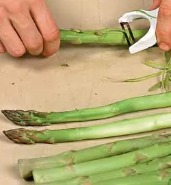 Зелена спаржа з соусом тартар: вишукана страва з покроковим рецептом 5