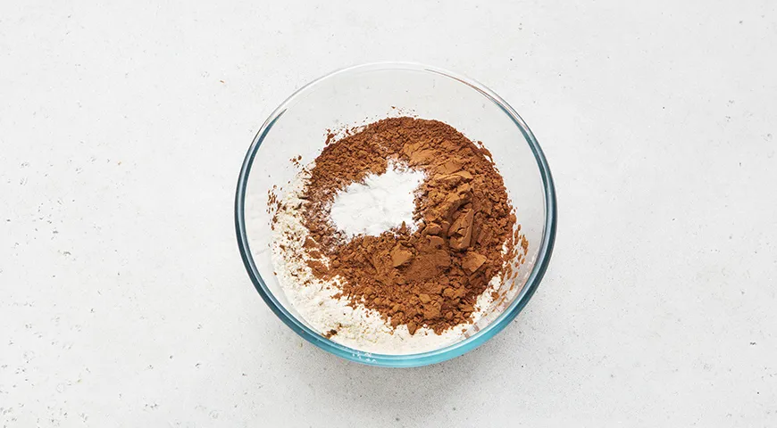 Шоколадний торт "Стаканчиковий": покроковий рецепт для насолоди (1185 ккал) 4