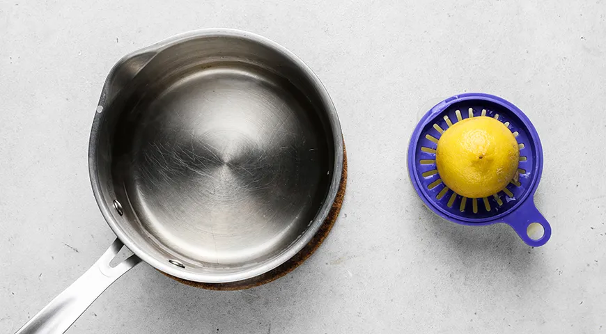 Ніжний сметанний торт з чорносливом: покроковий рецепт з фото 5