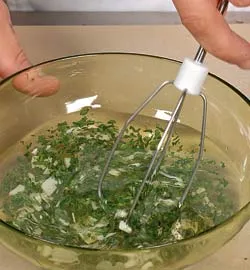 Салат з тунця та пасти: ніжний смак літньої свіжості 4