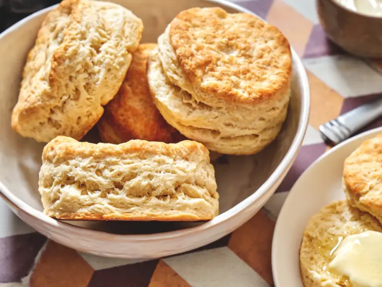 Чому бабусине печиво завжди виходило ідеальним: секрети борошна 31