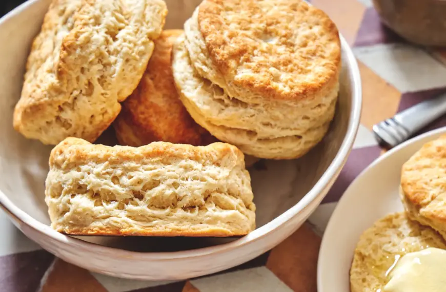 Чому бабусине печиво завжди виходило ідеальним: секрети борошна