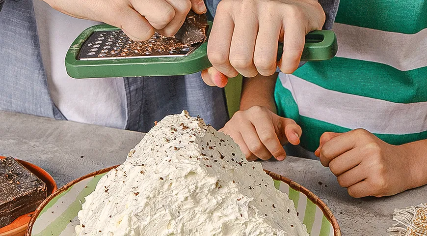 Торт "Монастирська зала" з готових млинців: ніжне задоволення та ніжний сир 5