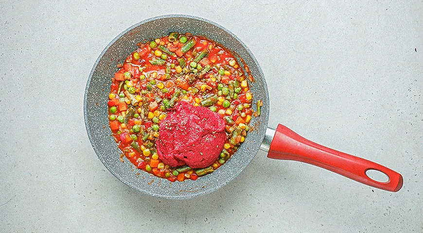 Ситий і смачний картопляний гратен із паштетом та овочами: покроковий рецепт з фото 4