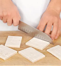 Повітряні слойки з ніжним салатом: покроковий рецепт з фото 2