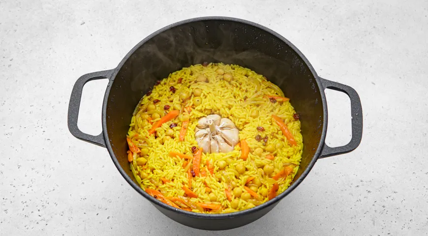 Плов з нутом без м'яса: покроковий рецепт смаколику на 541 ккал 8