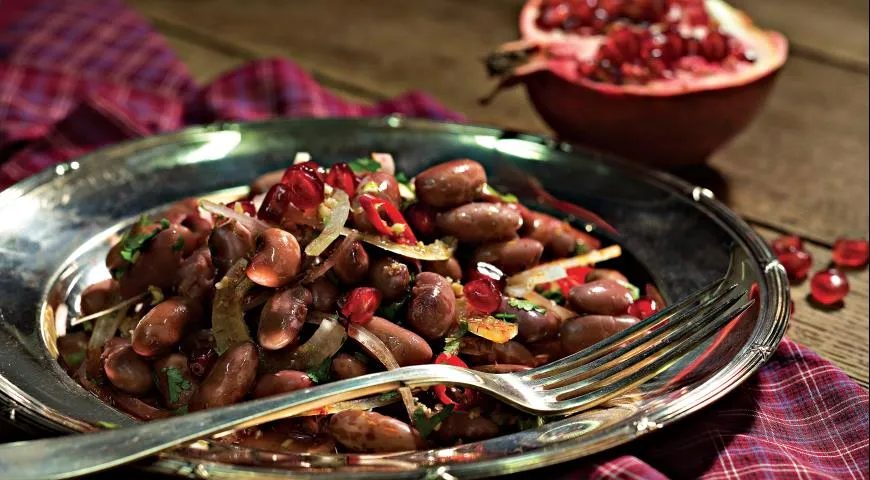 Лобио по-грузинськи: ситна та ароматна страва з квасолі, яка зігріє вас своїм смаком 1