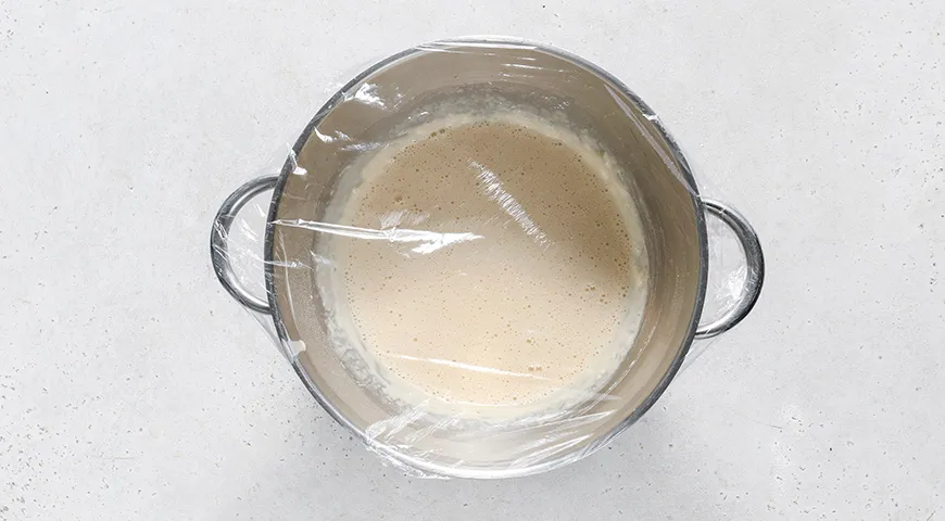 Ніжні млинці на ряжа́нці: легкий та смачний рецепт за кілька кроків 4