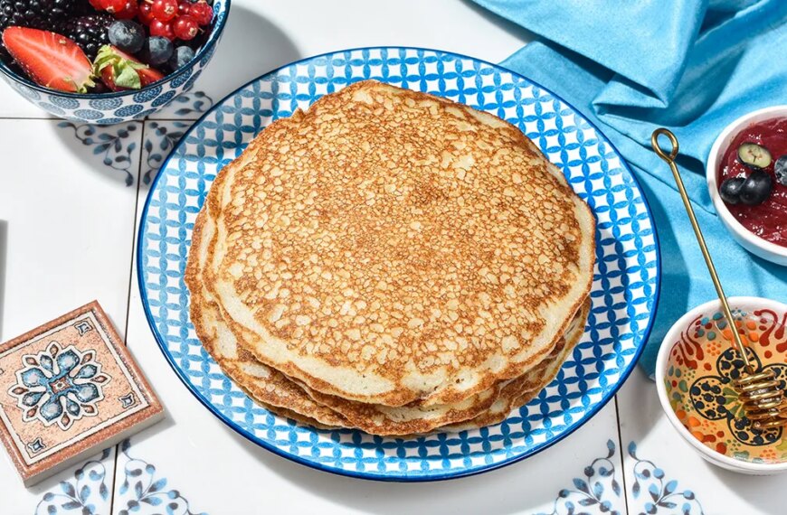 Марокканські млинці з манною крупою: ніжний смак та легкість у кожному шматочку