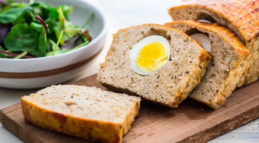 Курячий рулет з яйцем: легка та ситна страва для вашого столу 1