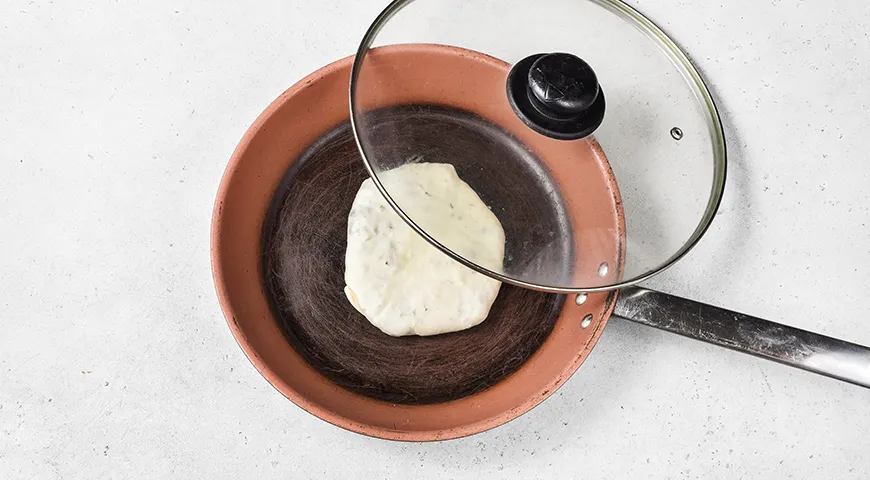 Картопляні плацинди: ніжні, ситні та неймовірно смачні – покроковий рецепт з фото 7