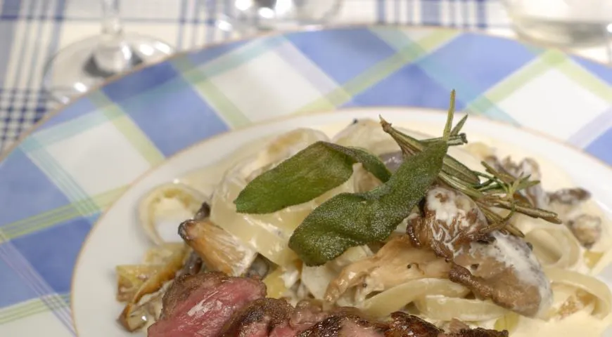 Яловичина, маринована у пиві: соковитий рецепт з фото 1